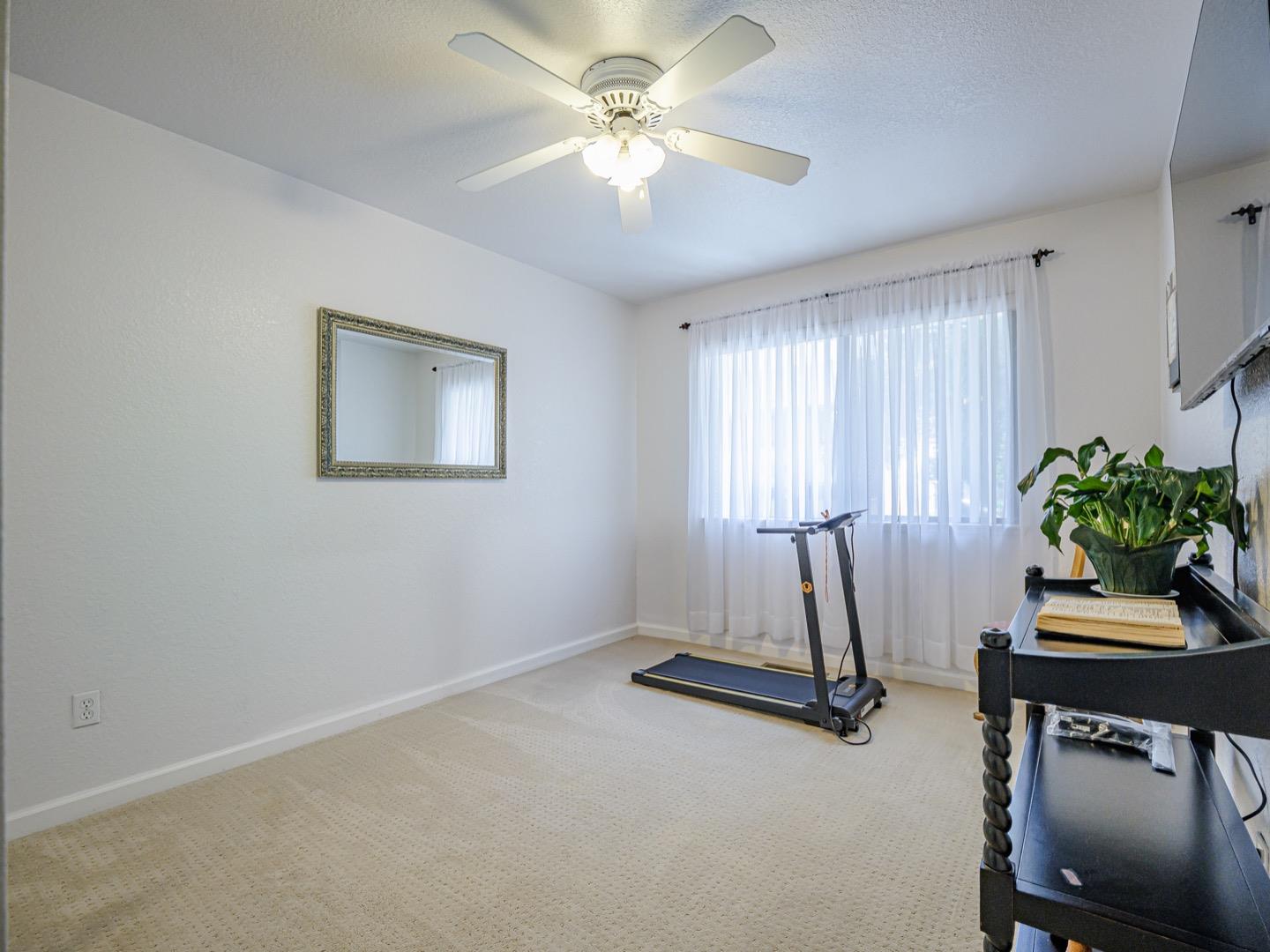 Detail Gallery Image 14 of 24 For 179 Terry Loop, Watsonville,  CA 95076 - 3 Beds | 2/1 Baths