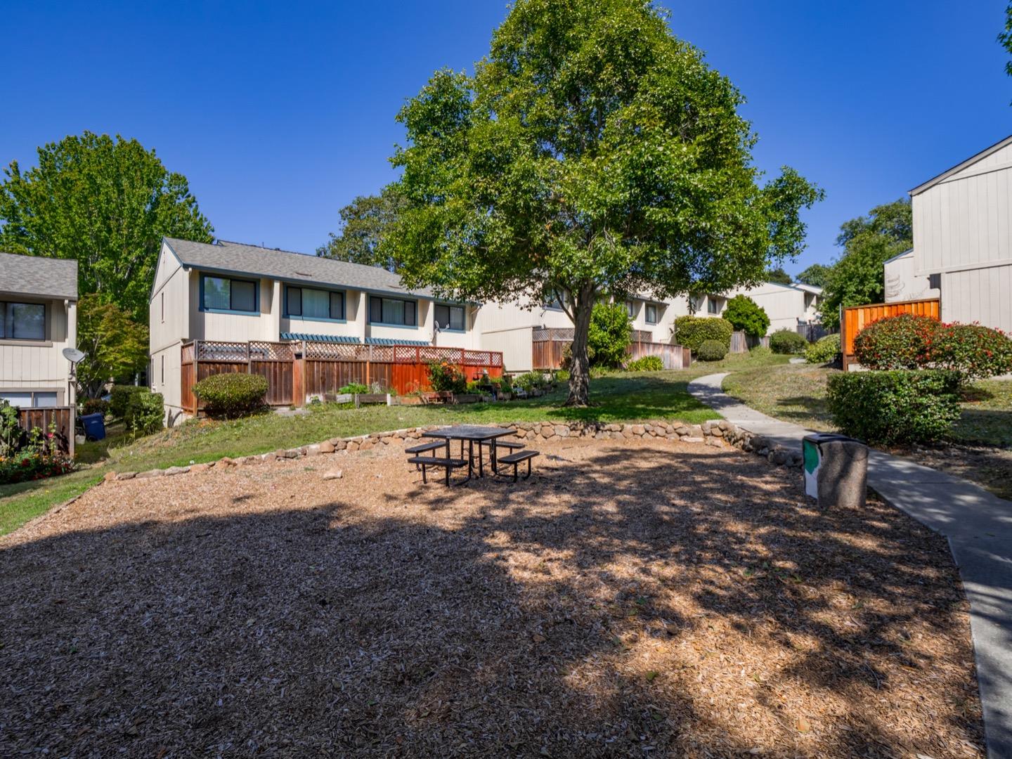 Detail Gallery Image 24 of 24 For 179 Terry Loop, Watsonville,  CA 95076 - 3 Beds | 2/1 Baths
