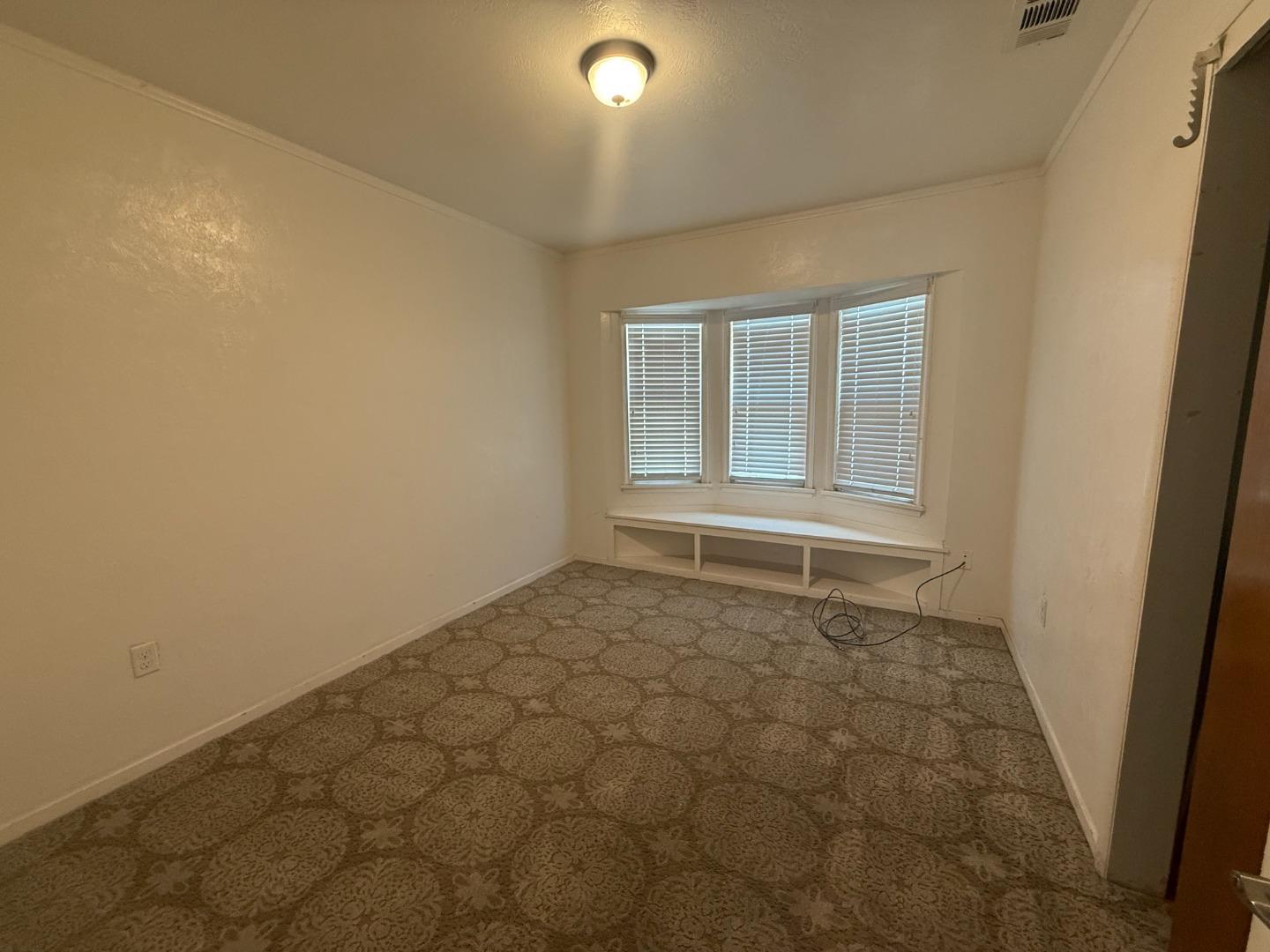 Detail Gallery Image 7 of 13 For 313 Canal St, King City,  CA 93930 - 3 Beds | 1 Baths