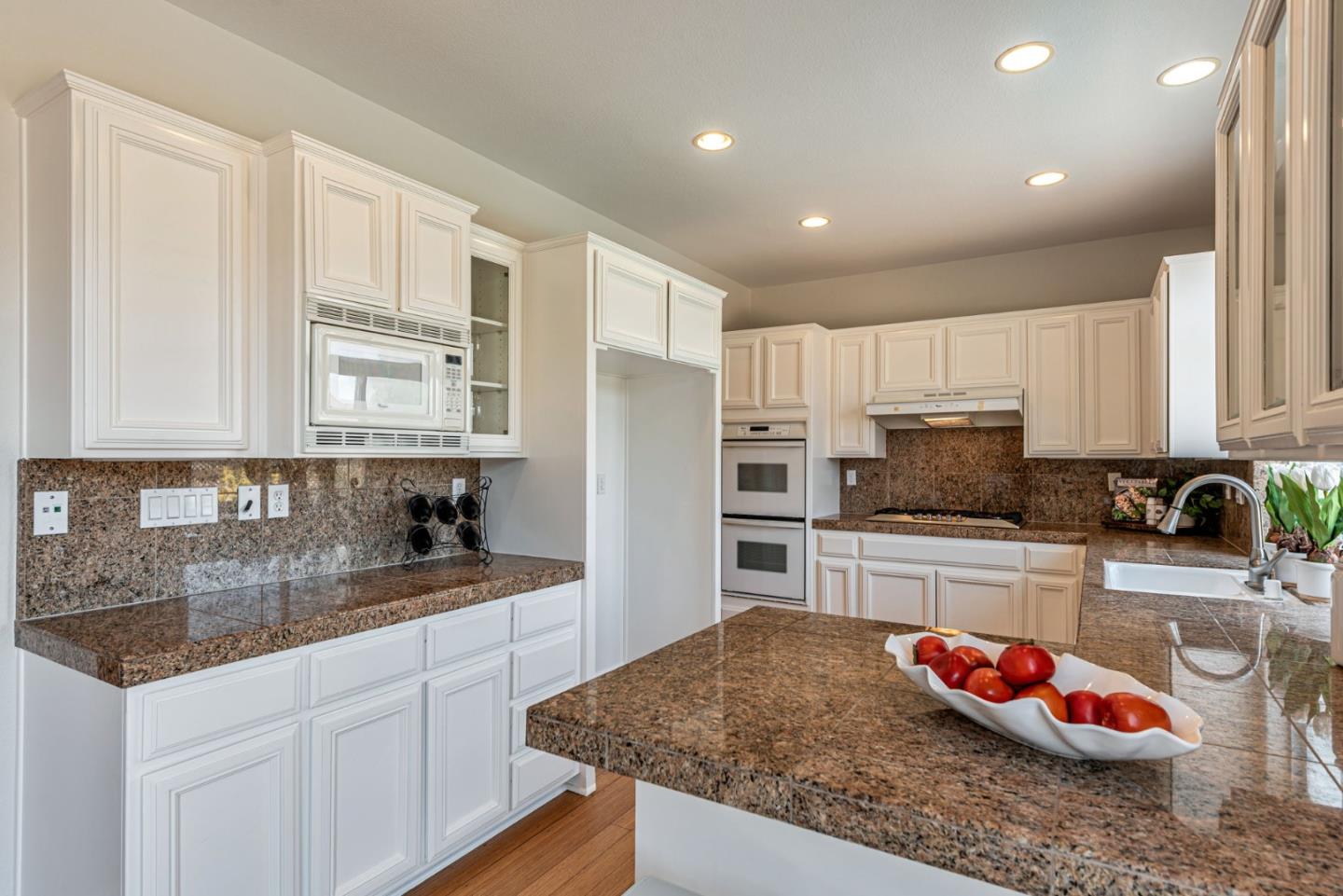Detail Gallery Image 15 of 84 For 7330 Alexis Manor Pl, San Jose,  CA 95120 - 5 Beds | 3 Baths