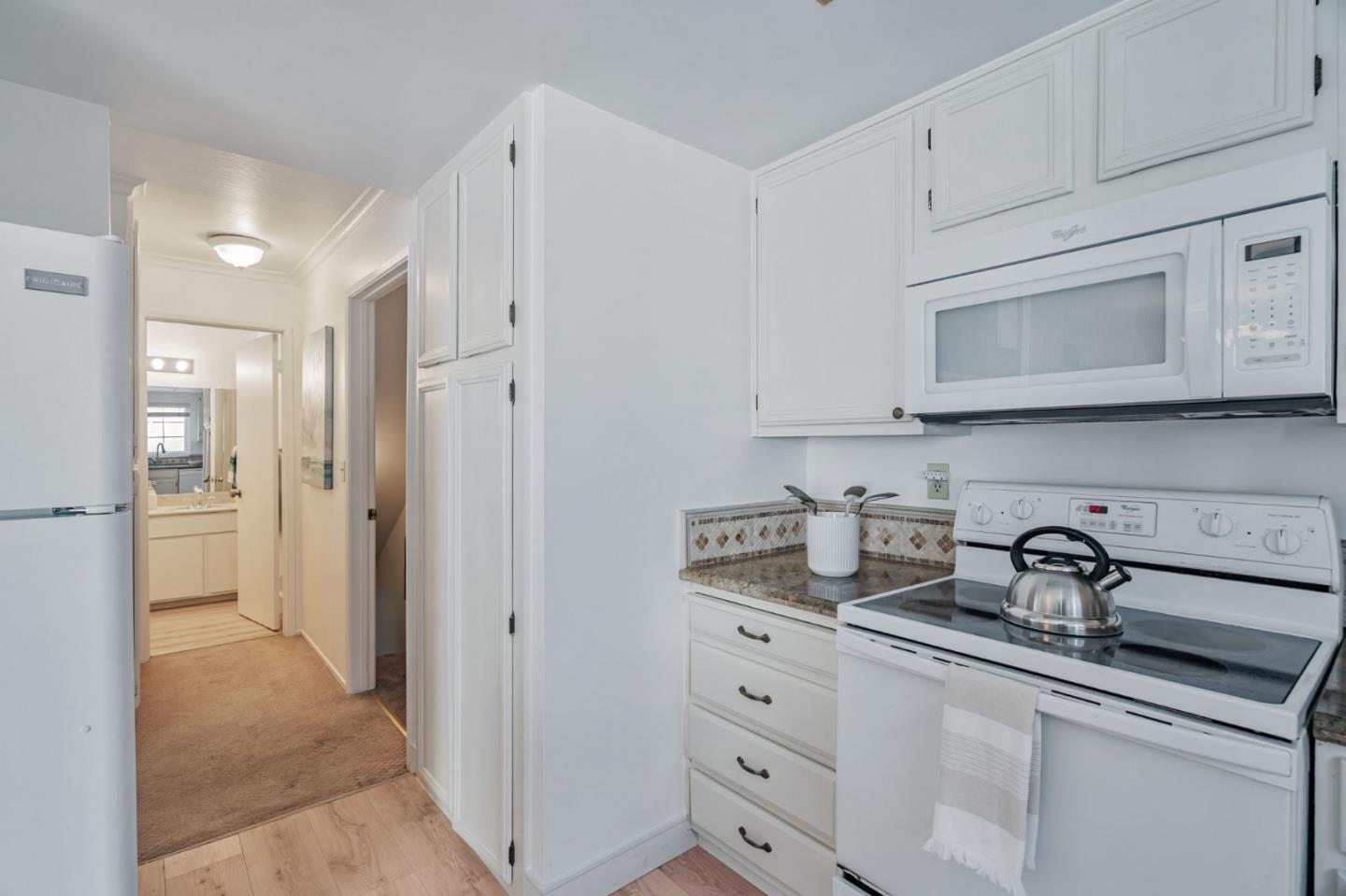 Detail Gallery Image 11 of 31 For 722 Duncanville Ct, Campbell,  CA 95008 - 2 Beds | 2/1 Baths
