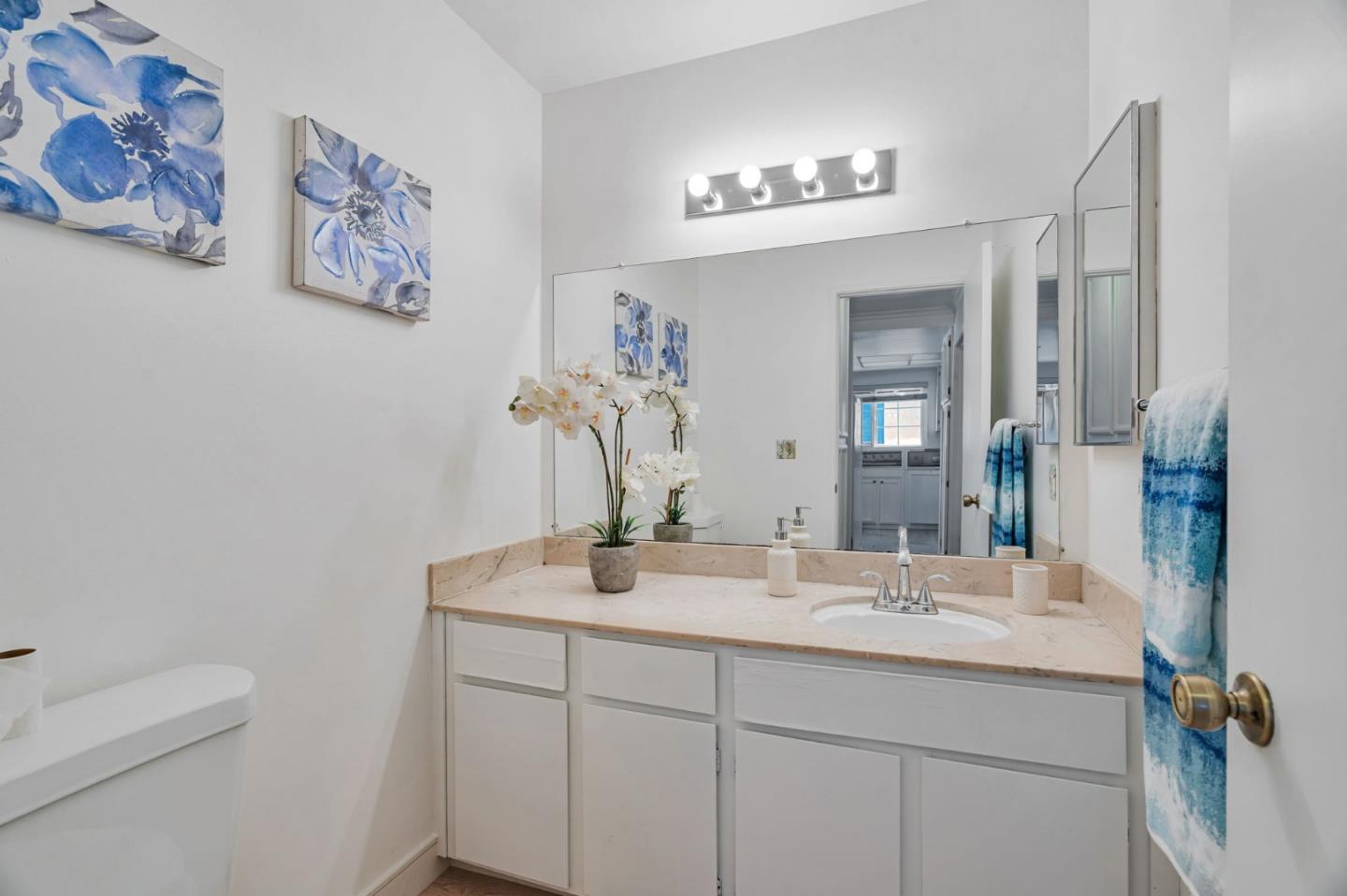 Detail Gallery Image 25 of 31 For 722 Duncanville Ct, Campbell,  CA 95008 - 2 Beds | 2/1 Baths