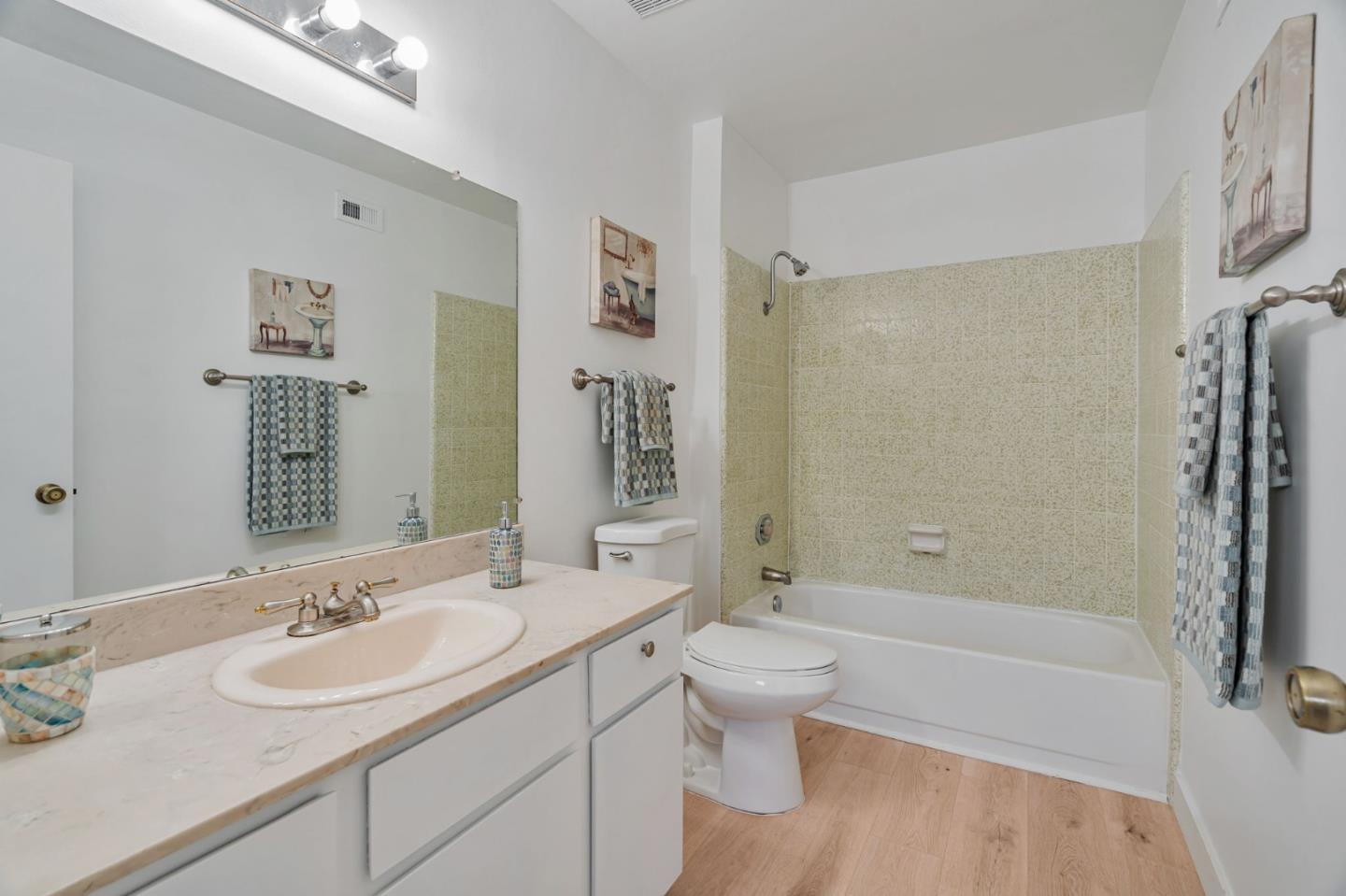 Detail Gallery Image 26 of 31 For 722 Duncanville Ct, Campbell,  CA 95008 - 2 Beds | 2/1 Baths