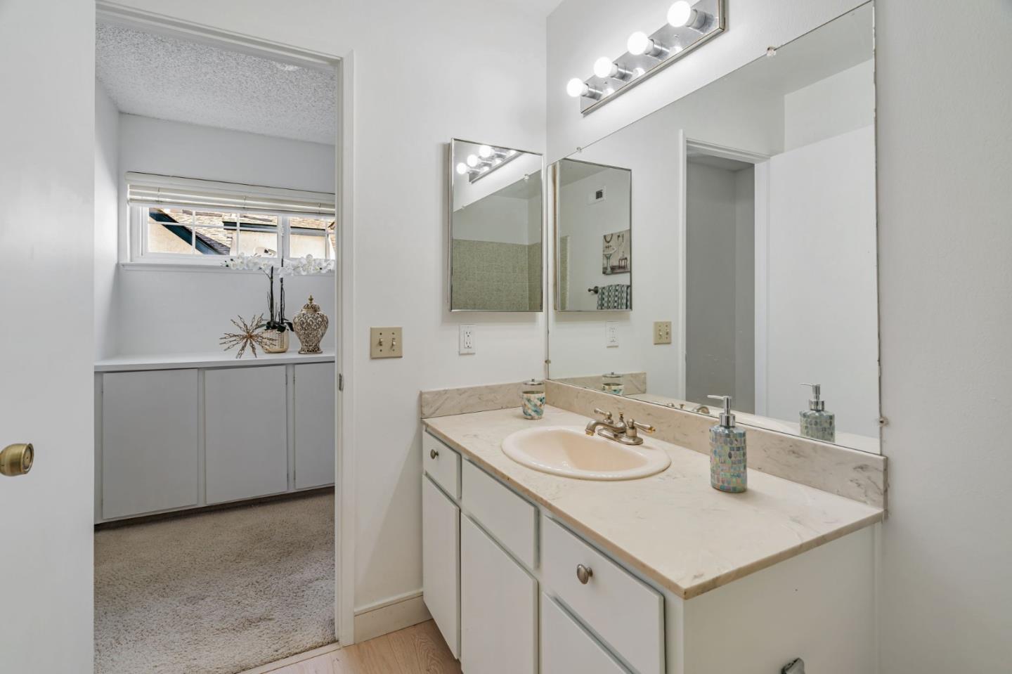 Detail Gallery Image 27 of 31 For 722 Duncanville Ct, Campbell,  CA 95008 - 2 Beds | 2/1 Baths