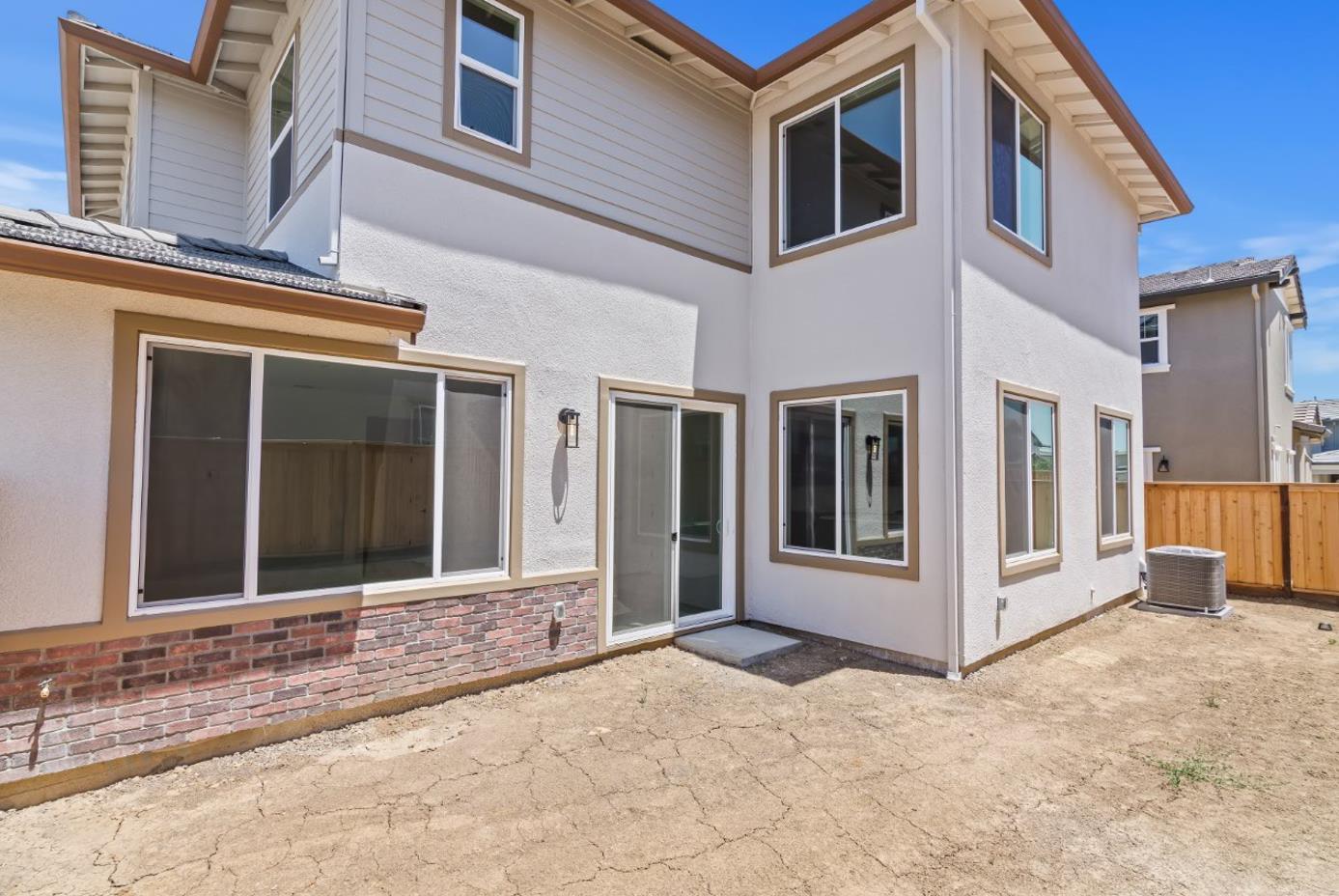 Detail Gallery Image 19 of 23 For 2528 Big Sky Dr, Fairfield,  CA 94533 - 4 Beds | 3 Baths