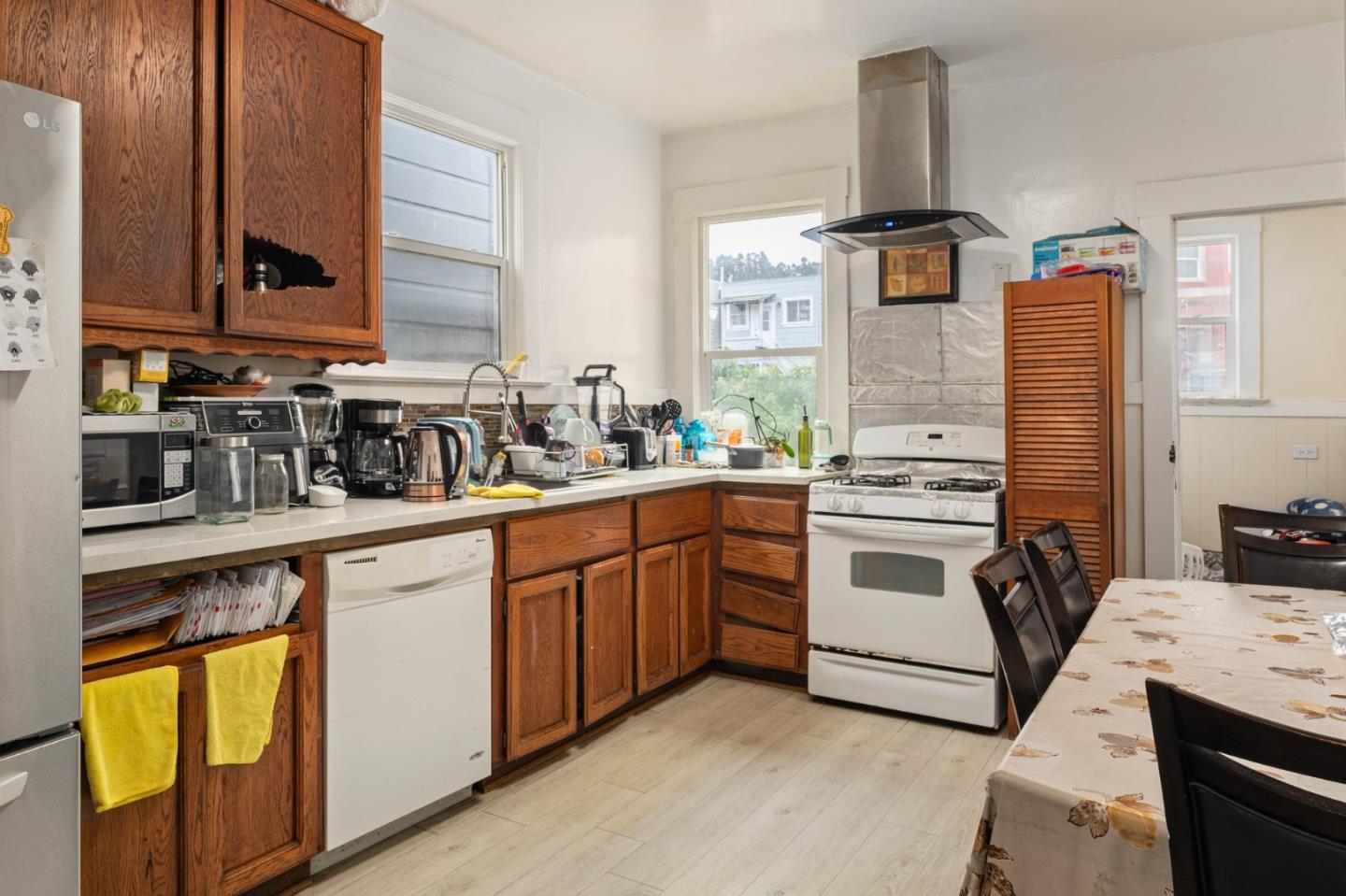 Detail Gallery Image 10 of 24 For 373 Winchester St, Daly City,  CA 94014 - 3 Beds | 2 Baths