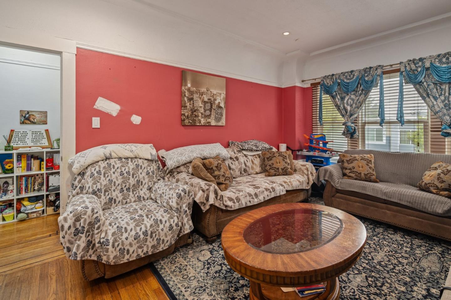 Detail Gallery Image 4 of 24 For 373 Winchester St, Daly City,  CA 94014 - 3 Beds | 2 Baths