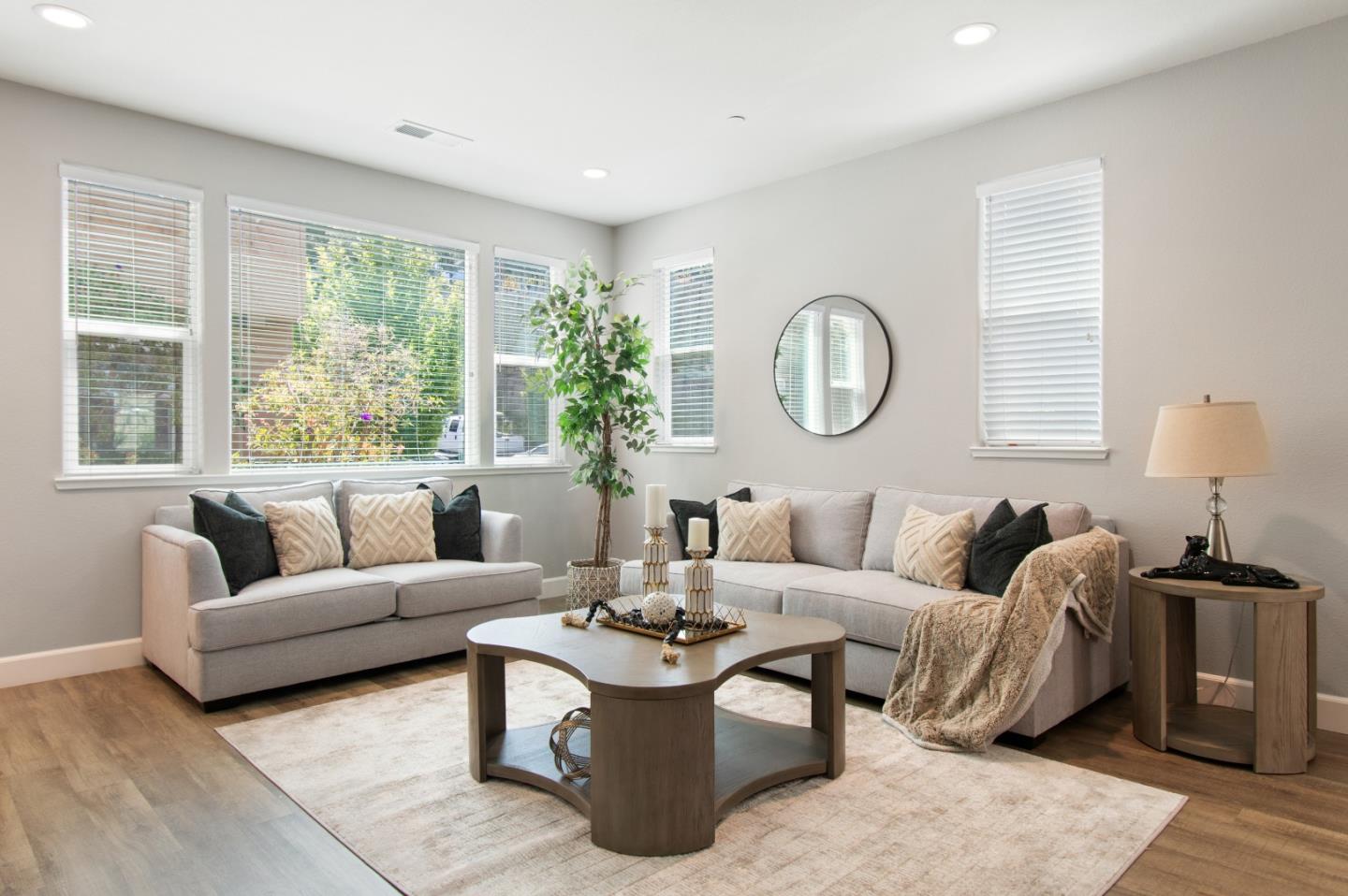 Detail Gallery Image 11 of 34 For 701 Tierney Pl, Martinez,  CA 94553 - 4 Beds | 3/1 Baths