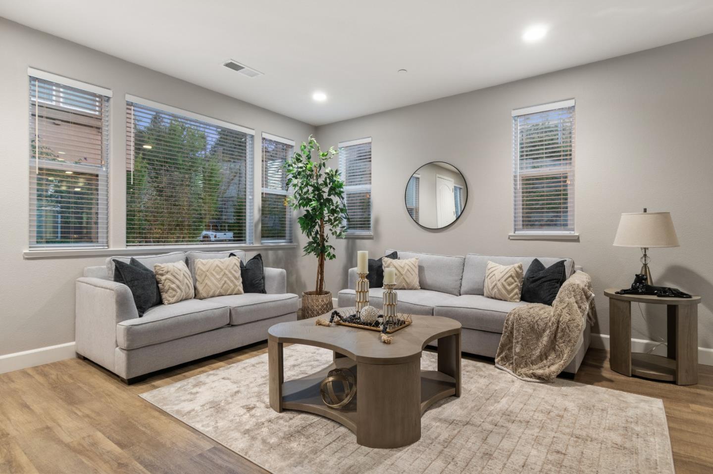Detail Gallery Image 13 of 34 For 701 Tierney Pl, Martinez,  CA 94553 - 4 Beds | 3/1 Baths