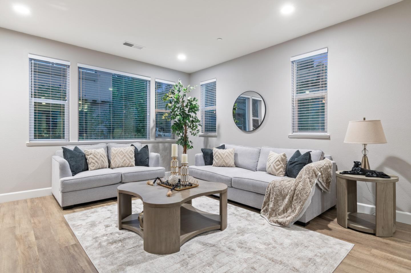 Detail Gallery Image 15 of 34 For 701 Tierney Pl, Martinez,  CA 94553 - 4 Beds | 3/1 Baths