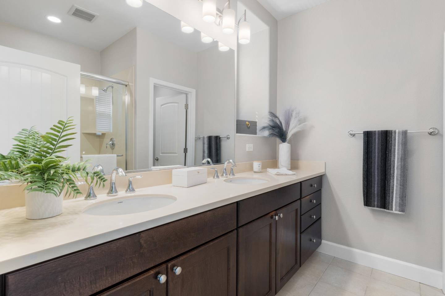 Detail Gallery Image 28 of 34 For 701 Tierney Pl, Martinez,  CA 94553 - 4 Beds | 3/1 Baths