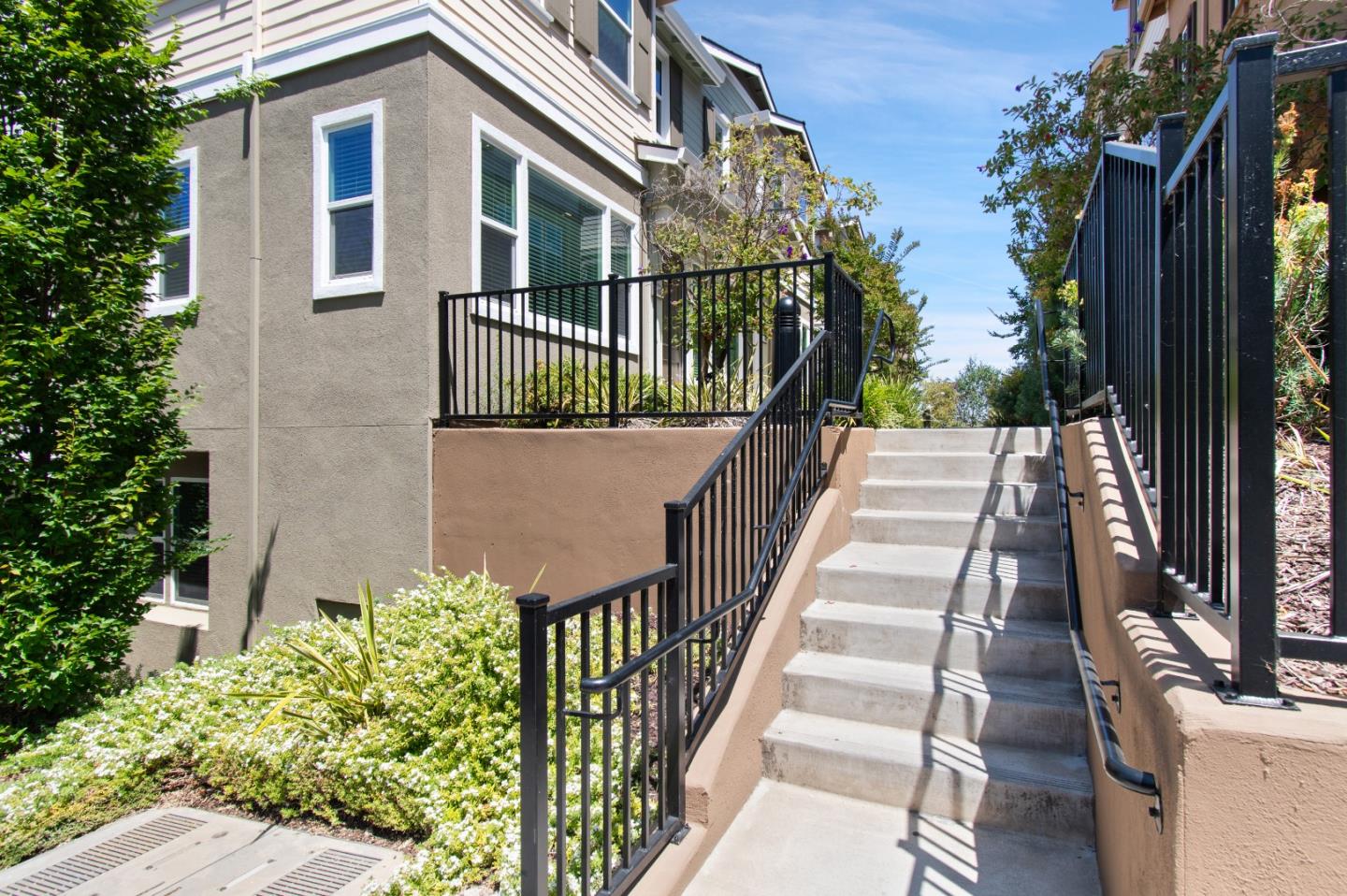 Detail Gallery Image 6 of 34 For 701 Tierney Pl, Martinez,  CA 94553 - 4 Beds | 3/1 Baths