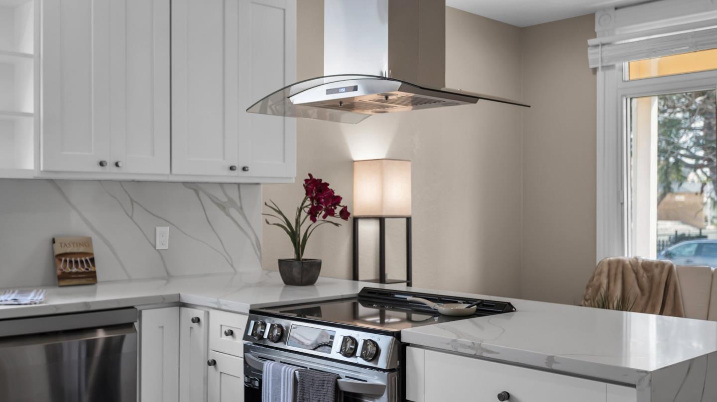 Detail Gallery Image 12 of 28 For 85 Oak St, San Jose,  CA 95110 - 3 Beds | 2 Baths