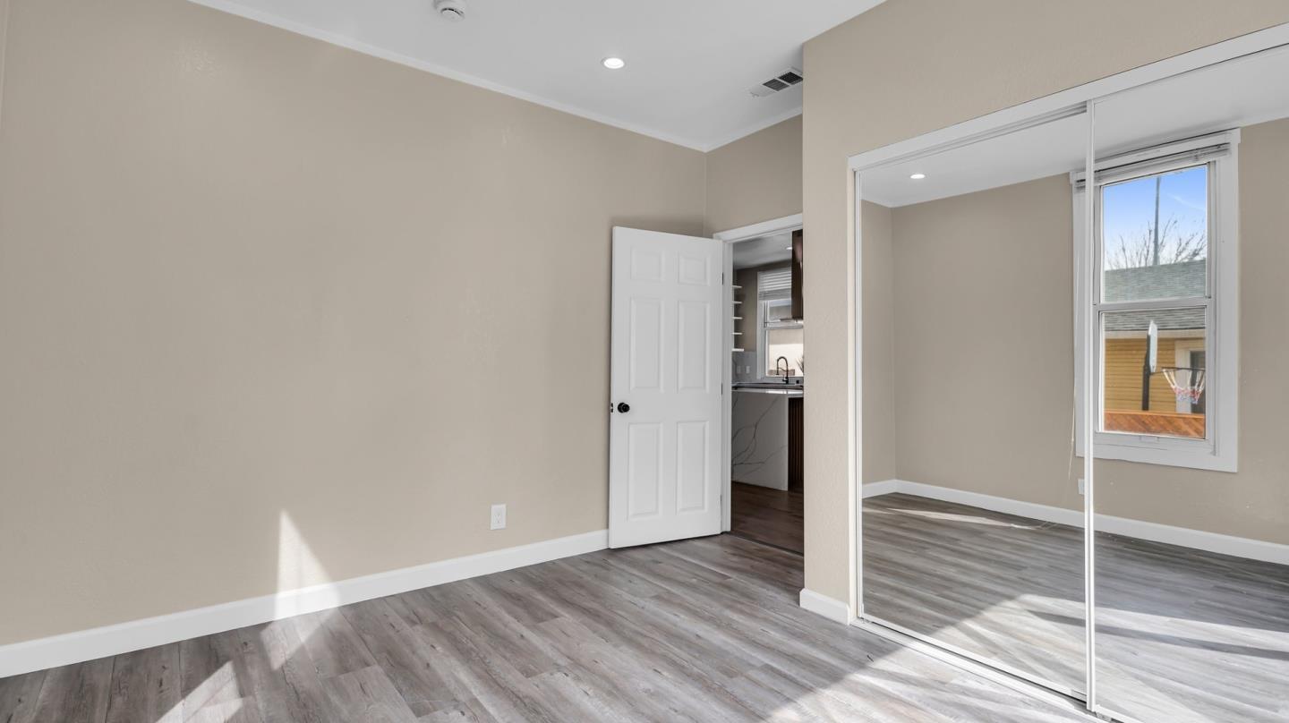 Detail Gallery Image 15 of 28 For 85 Oak St, San Jose,  CA 95110 - 3 Beds | 2 Baths