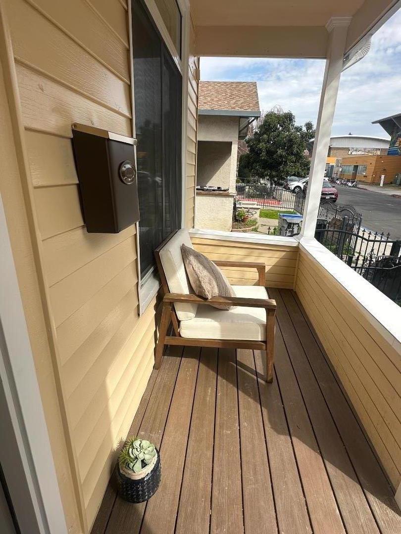 Detail Gallery Image 2 of 28 For 85 Oak St, San Jose,  CA 95110 - 3 Beds | 2 Baths
