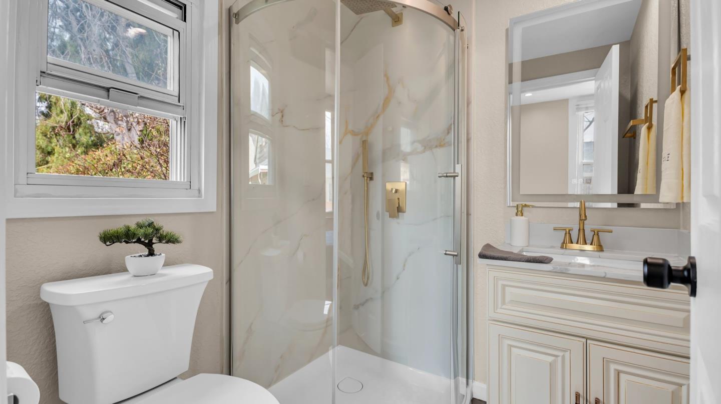 Detail Gallery Image 22 of 28 For 85 Oak St, San Jose,  CA 95110 - 3 Beds | 2 Baths