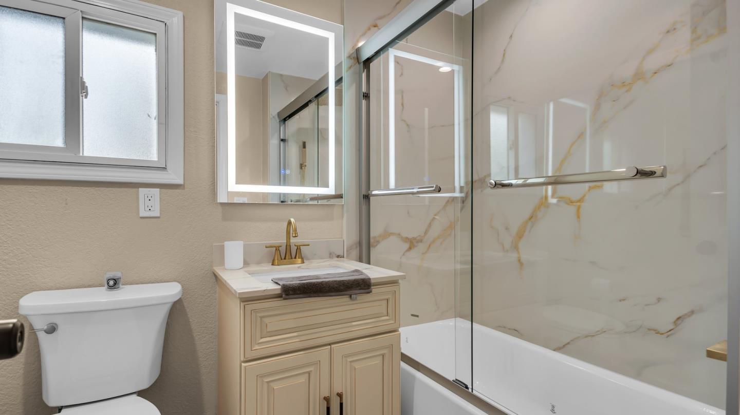 Detail Gallery Image 24 of 28 For 85 Oak St, San Jose,  CA 95110 - 3 Beds | 2 Baths