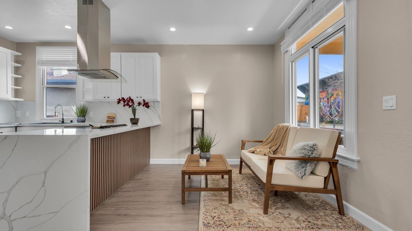 Detail Gallery Image 7 of 28 For 85 Oak St, San Jose,  CA 95110 - 3 Beds | 2 Baths