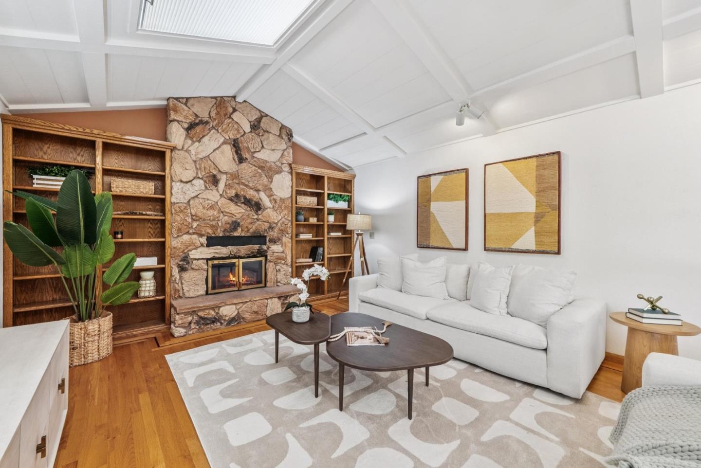 Detail Gallery Image 10 of 24 For 12651 Lido Way, Saratoga,  CA 95070 - 4 Beds | 2 Baths