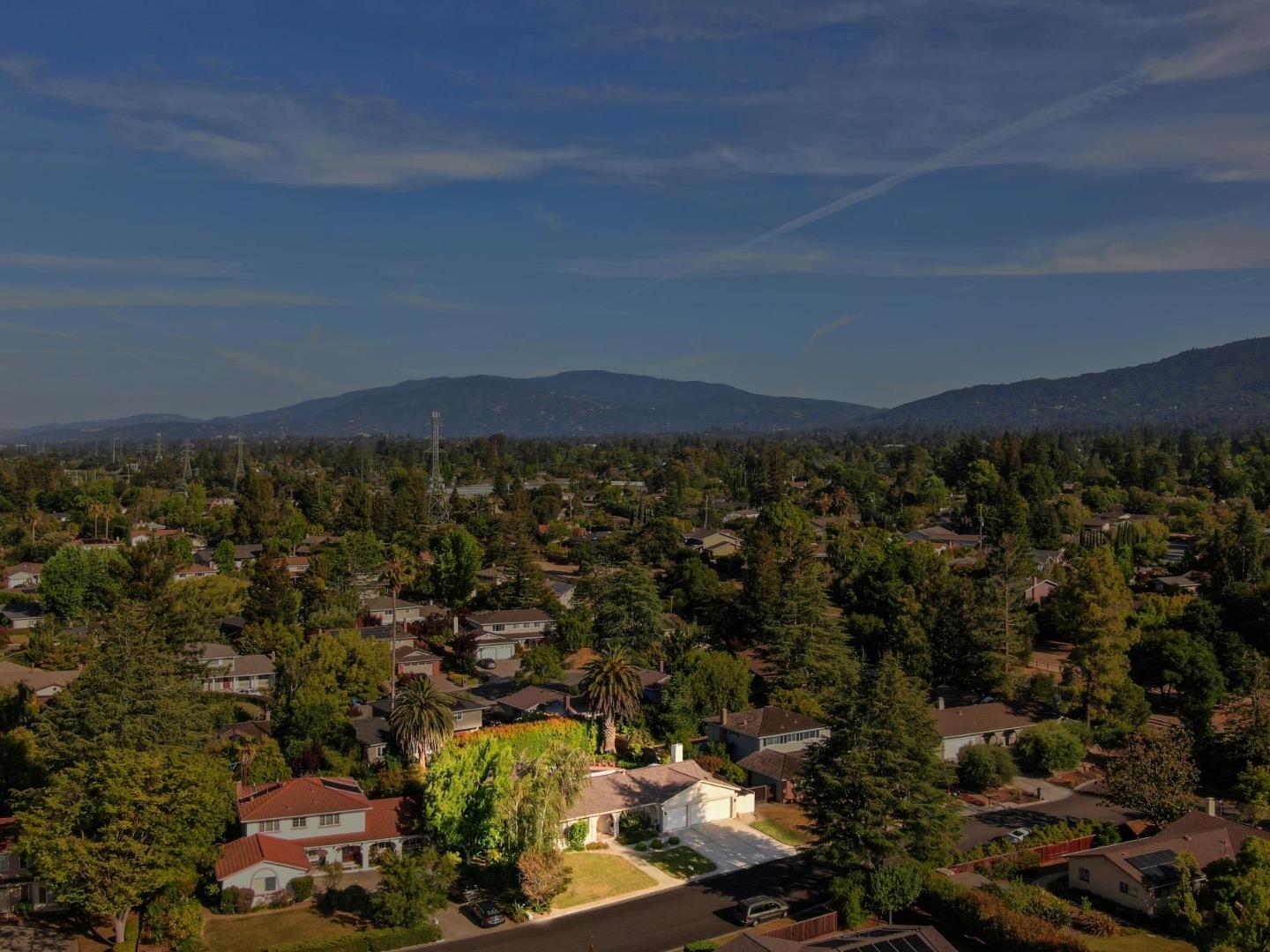 Detail Gallery Image 3 of 24 For 12651 Lido Way, Saratoga,  CA 95070 - 4 Beds | 2 Baths