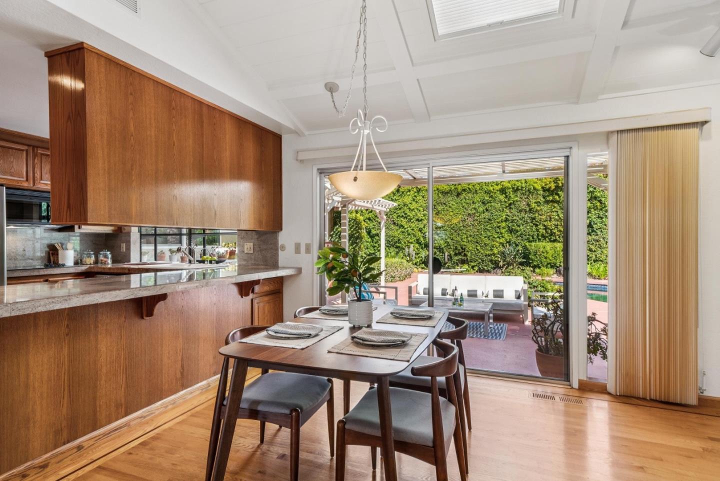 Detail Gallery Image 8 of 24 For 12651 Lido Way, Saratoga,  CA 95070 - 4 Beds | 2 Baths