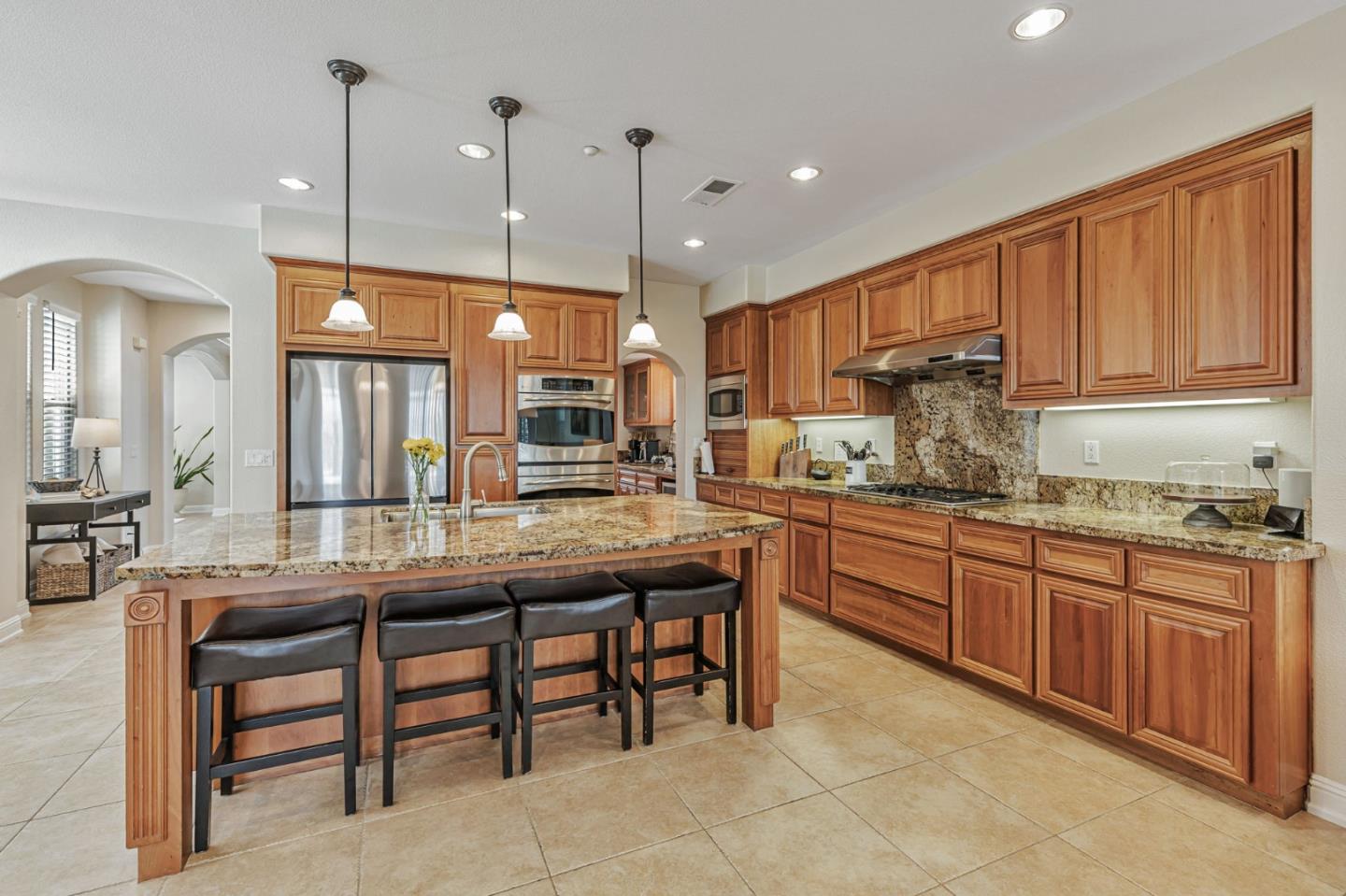 Detail Gallery Image 10 of 36 For 5812 Cajon Way, Gilroy,  CA 95020 - 4 Beds | 3/1 Baths