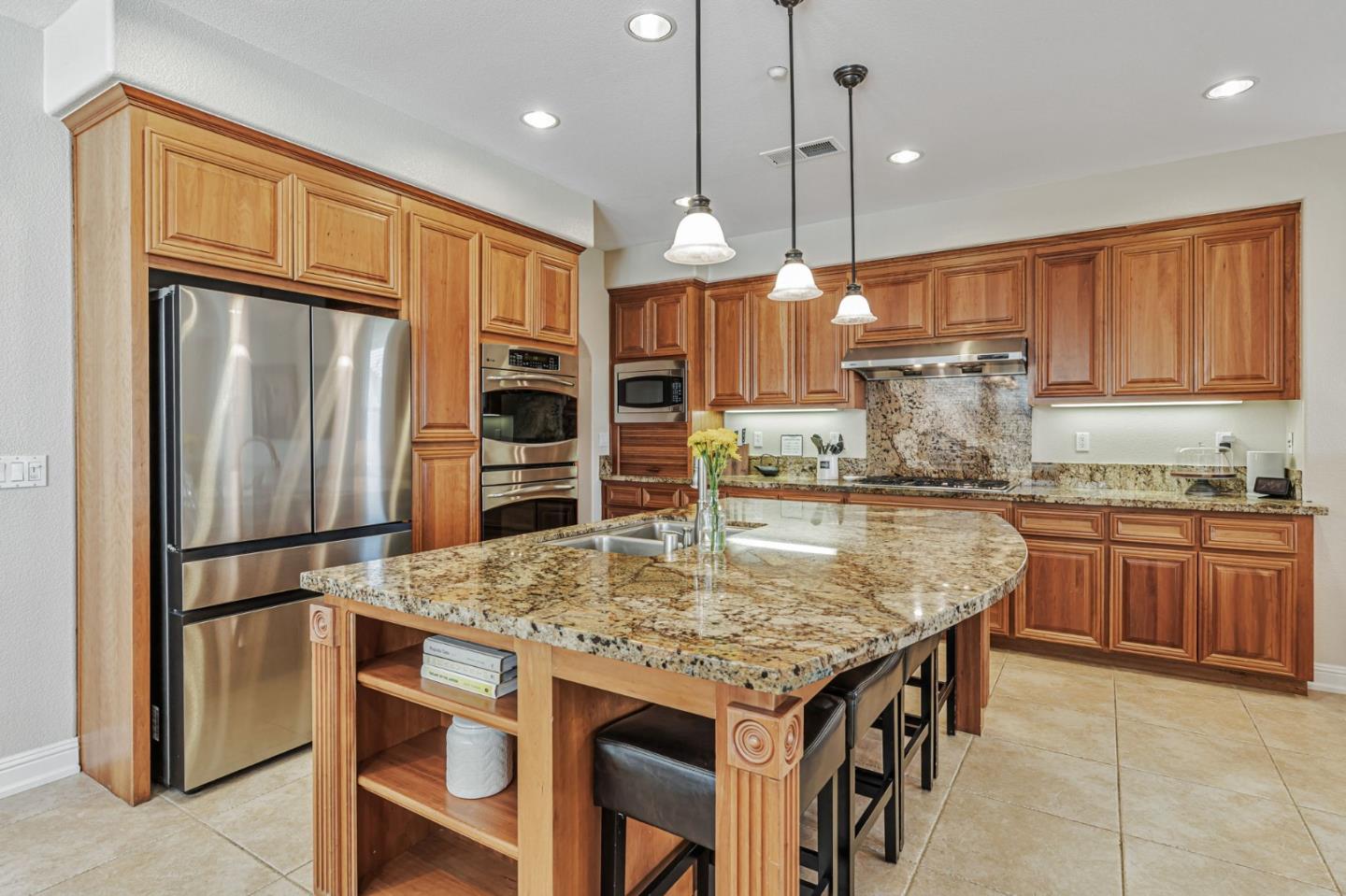 Detail Gallery Image 11 of 36 For 5812 Cajon Way, Gilroy,  CA 95020 - 4 Beds | 3/1 Baths