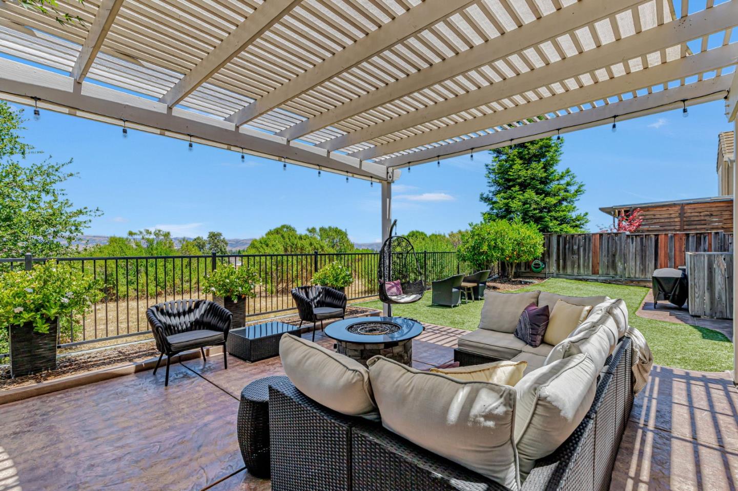 Detail Gallery Image 23 of 36 For 5812 Cajon Way, Gilroy,  CA 95020 - 4 Beds | 3/1 Baths