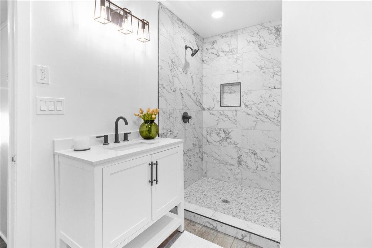 Detail Gallery Image 26 of 39 For 8841 Archer Rd, Salinas,  CA 93907 - 3 Beds | 2/1 Baths