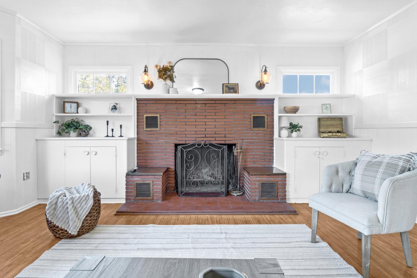 Detail Gallery Image 4 of 39 For 8841 Archer Rd, Salinas,  CA 93907 - 3 Beds | 2/1 Baths