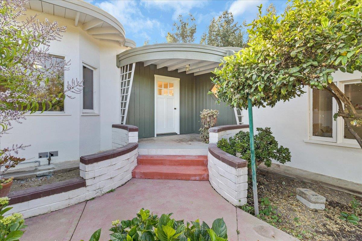 Detail Gallery Image 9 of 39 For 8841 Archer Rd, Salinas,  CA 93907 - 3 Beds | 2/1 Baths
