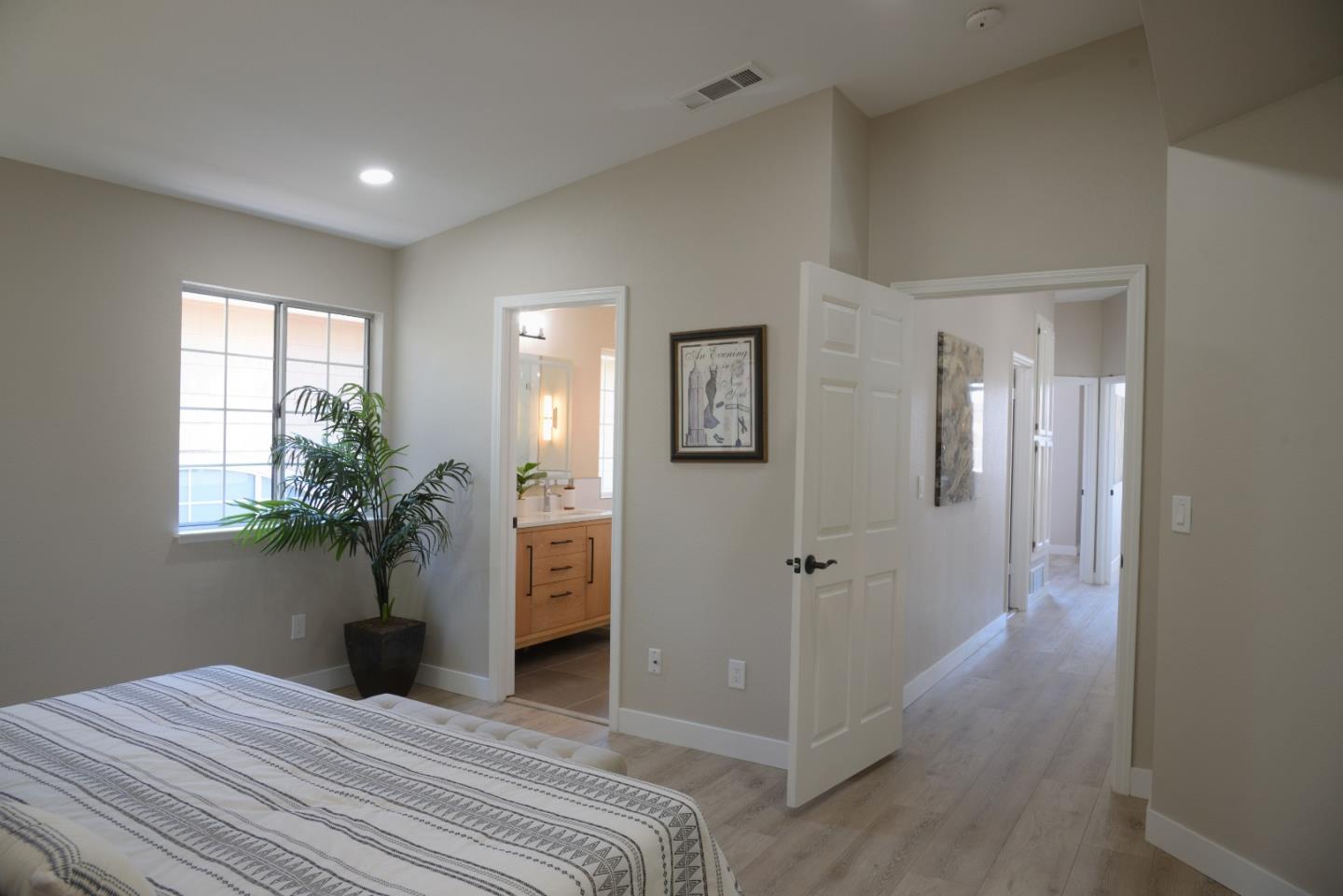 Detail Gallery Image 20 of 30 For 5123 Amberwood Dr, Fremont,  CA 94555 - 3 Beds | 2/1 Baths