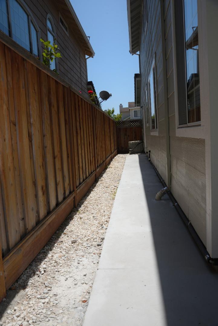 Detail Gallery Image 24 of 30 For 5123 Amberwood Dr, Fremont,  CA 94555 - 3 Beds | 2/1 Baths