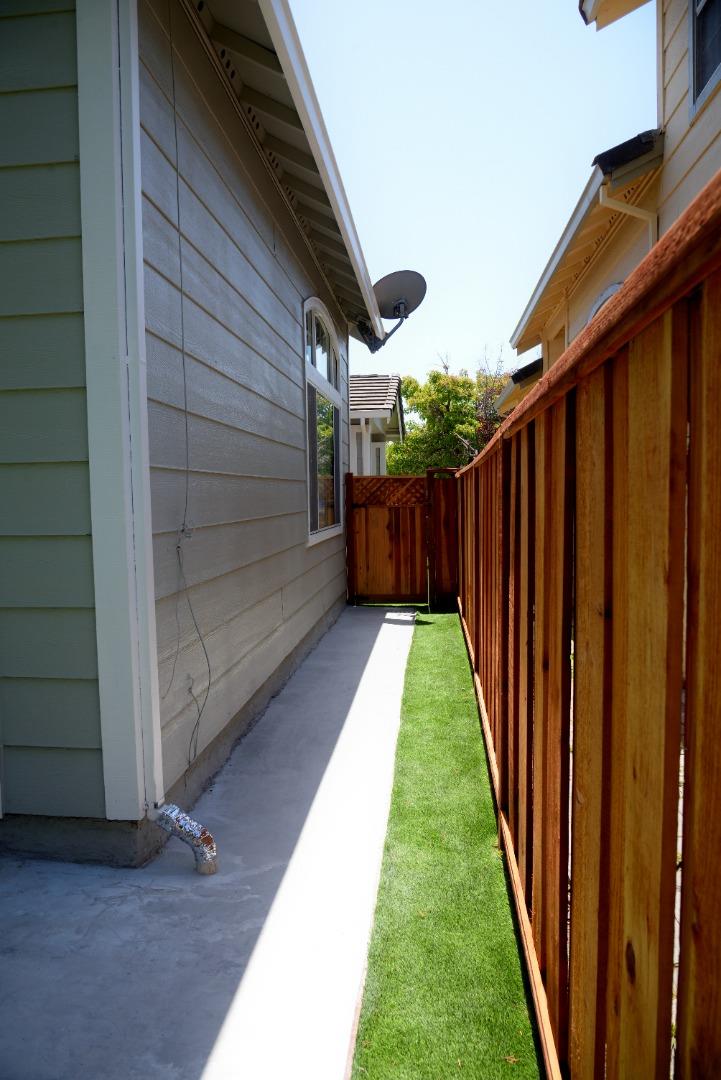 Detail Gallery Image 25 of 30 For 5123 Amberwood Dr, Fremont,  CA 94555 - 3 Beds | 2/1 Baths
