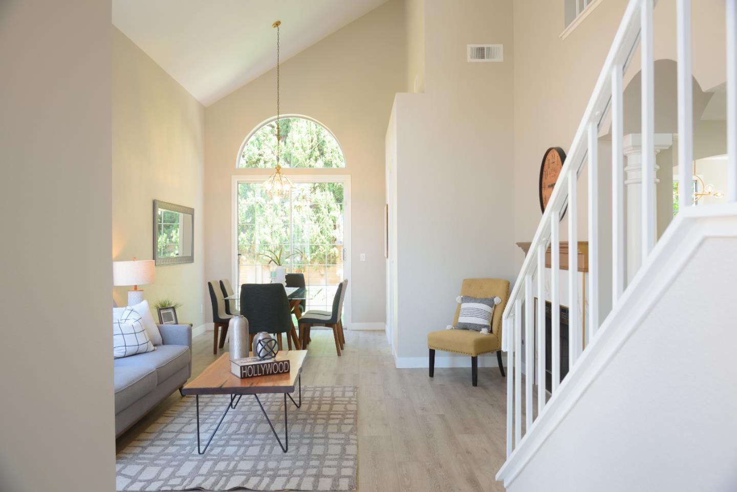 Detail Gallery Image 4 of 30 For 5123 Amberwood Dr, Fremont,  CA 94555 - 3 Beds | 2/1 Baths
