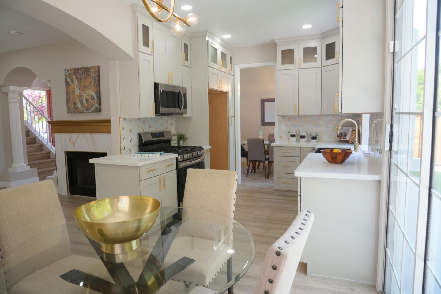 Detail Gallery Image 7 of 30 For 5123 Amberwood Dr, Fremont,  CA 94555 - 3 Beds | 2/1 Baths