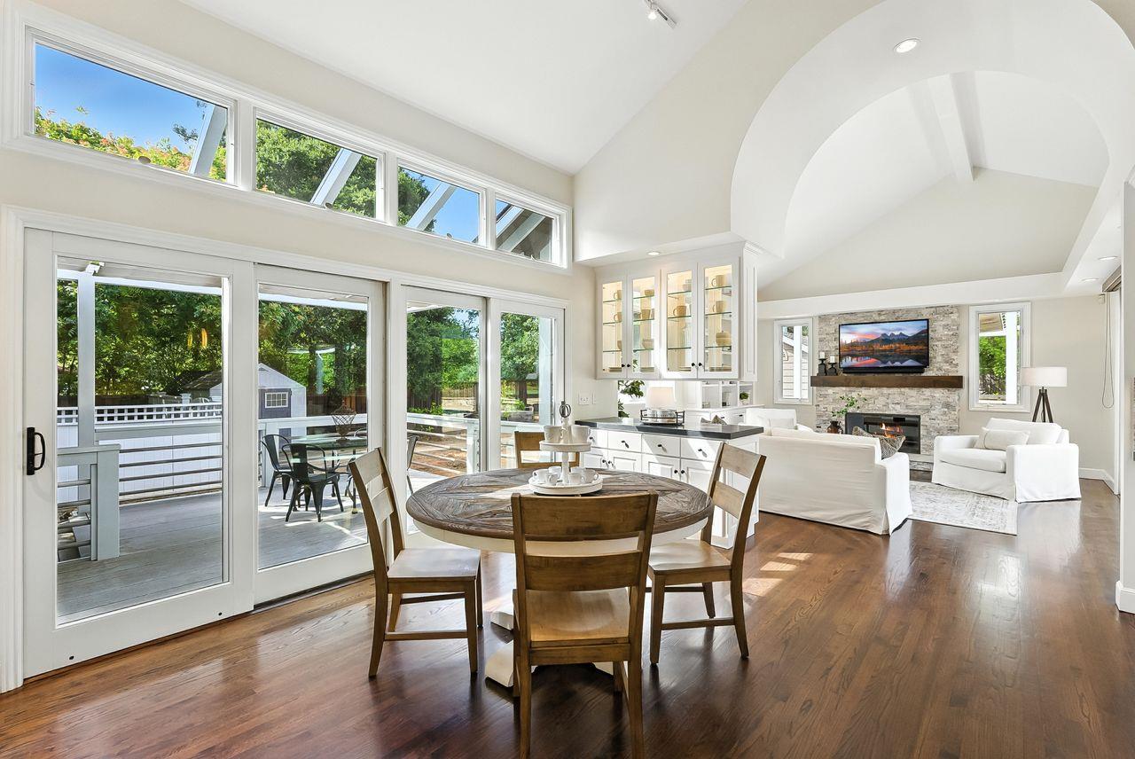 Detail Gallery Image 10 of 45 For 356 Covington Rd, Los Altos,  CA 94024 - 6 Beds | 6/1 Baths