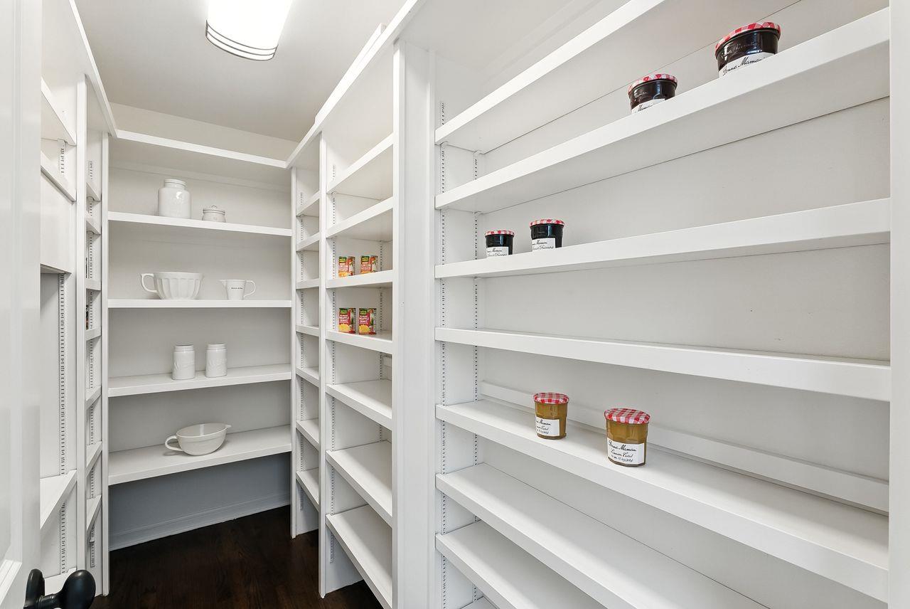 Detail Gallery Image 26 of 45 For 356 Covington Rd, Los Altos,  CA 94024 - 6 Beds | 6/1 Baths