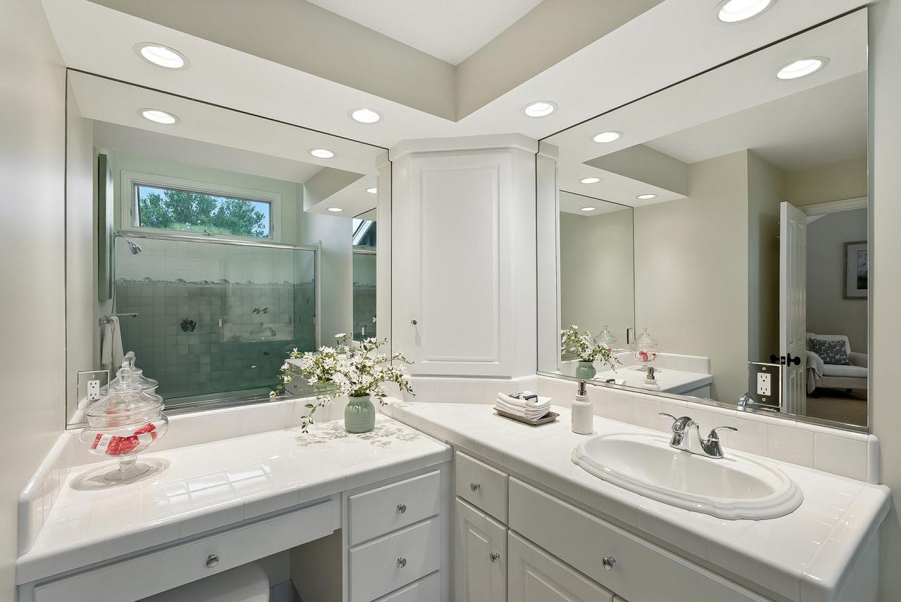 Detail Gallery Image 27 of 45 For 356 Covington Rd, Los Altos,  CA 94024 - 6 Beds | 6/1 Baths