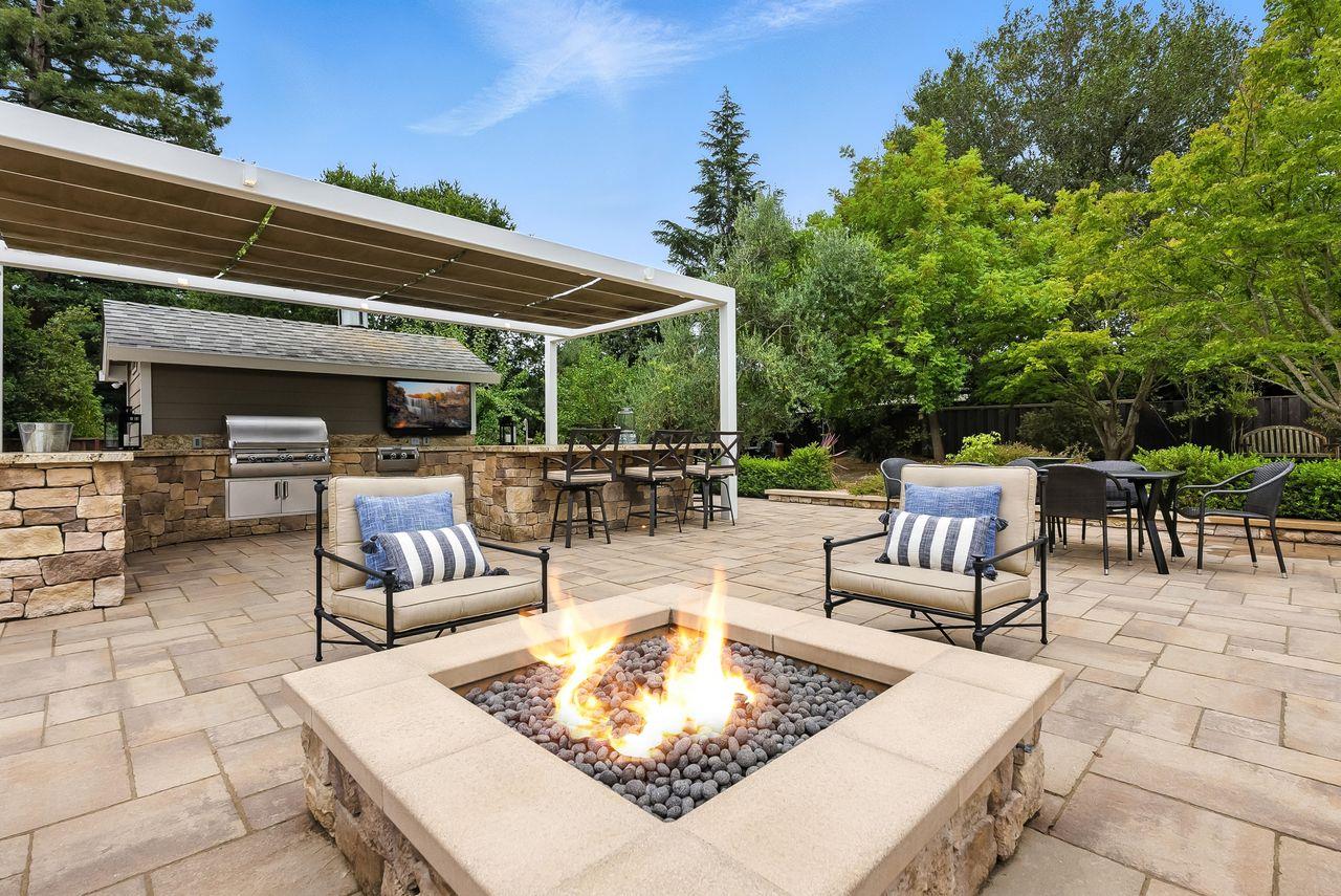 Detail Gallery Image 30 of 45 For 356 Covington Rd, Los Altos,  CA 94024 - 6 Beds | 6/1 Baths