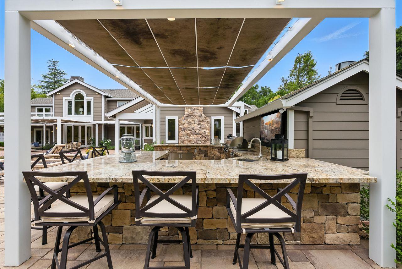 Detail Gallery Image 34 of 45 For 356 Covington Rd, Los Altos,  CA 94024 - 6 Beds | 6/1 Baths