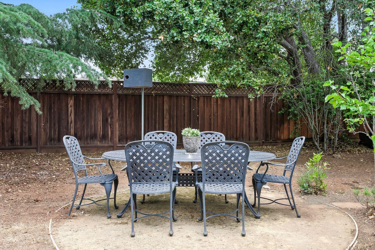 Detail Gallery Image 40 of 45 For 356 Covington Rd, Los Altos,  CA 94024 - 6 Beds | 6/1 Baths