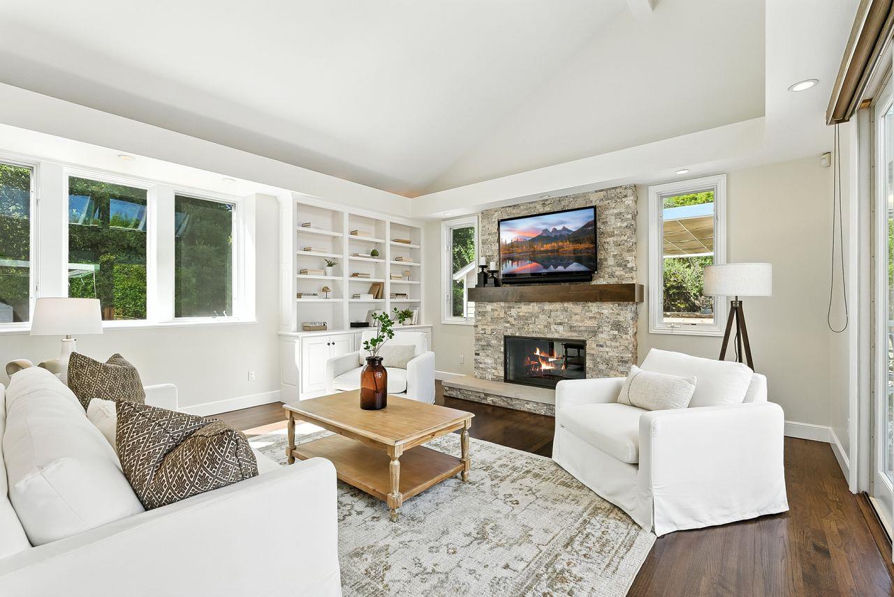 Detail Gallery Image 6 of 45 For 356 Covington Rd, Los Altos,  CA 94024 - 6 Beds | 6/1 Baths