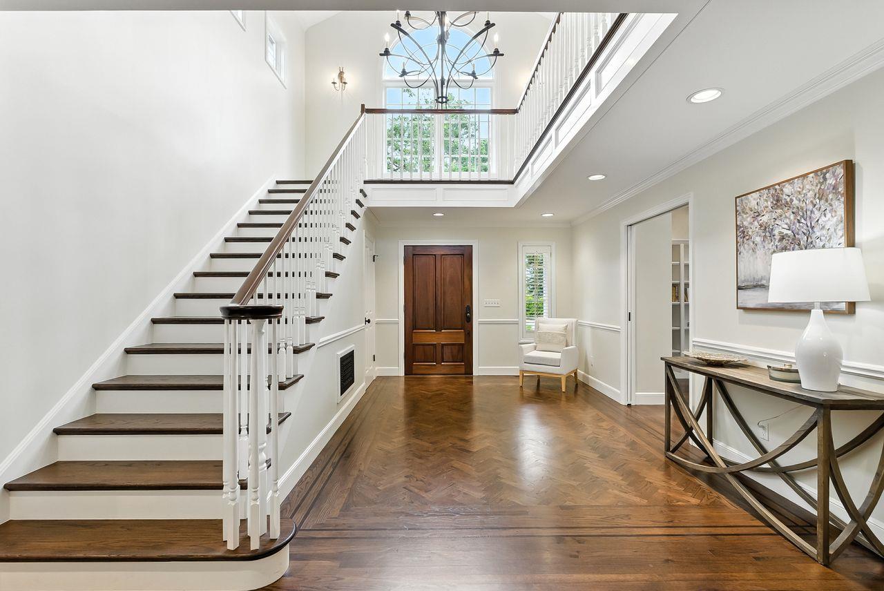 Detail Gallery Image 7 of 45 For 356 Covington Rd, Los Altos,  CA 94024 - 6 Beds | 6/1 Baths