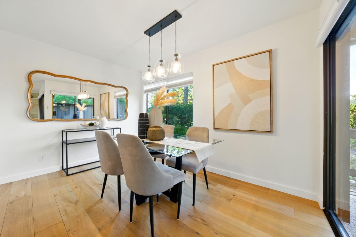 Detail Gallery Image 10 of 61 For 3329 Brittan Ave #1,  San Carlos,  CA 94070 - 3 Beds | 2 Baths