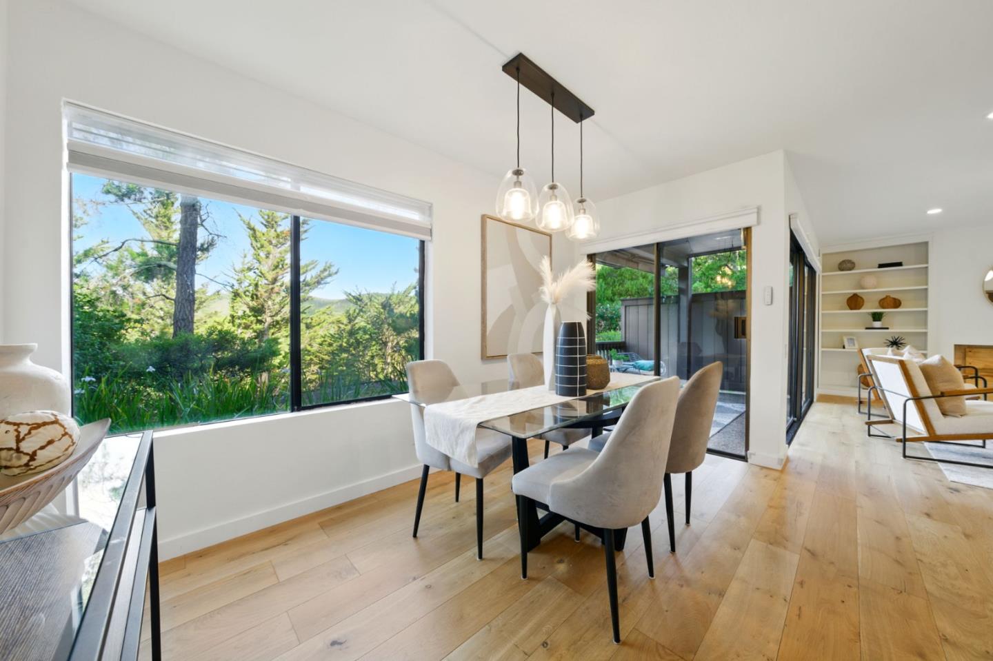 Detail Gallery Image 11 of 61 For 3329 Brittan Ave #1,  San Carlos,  CA 94070 - 3 Beds | 2 Baths