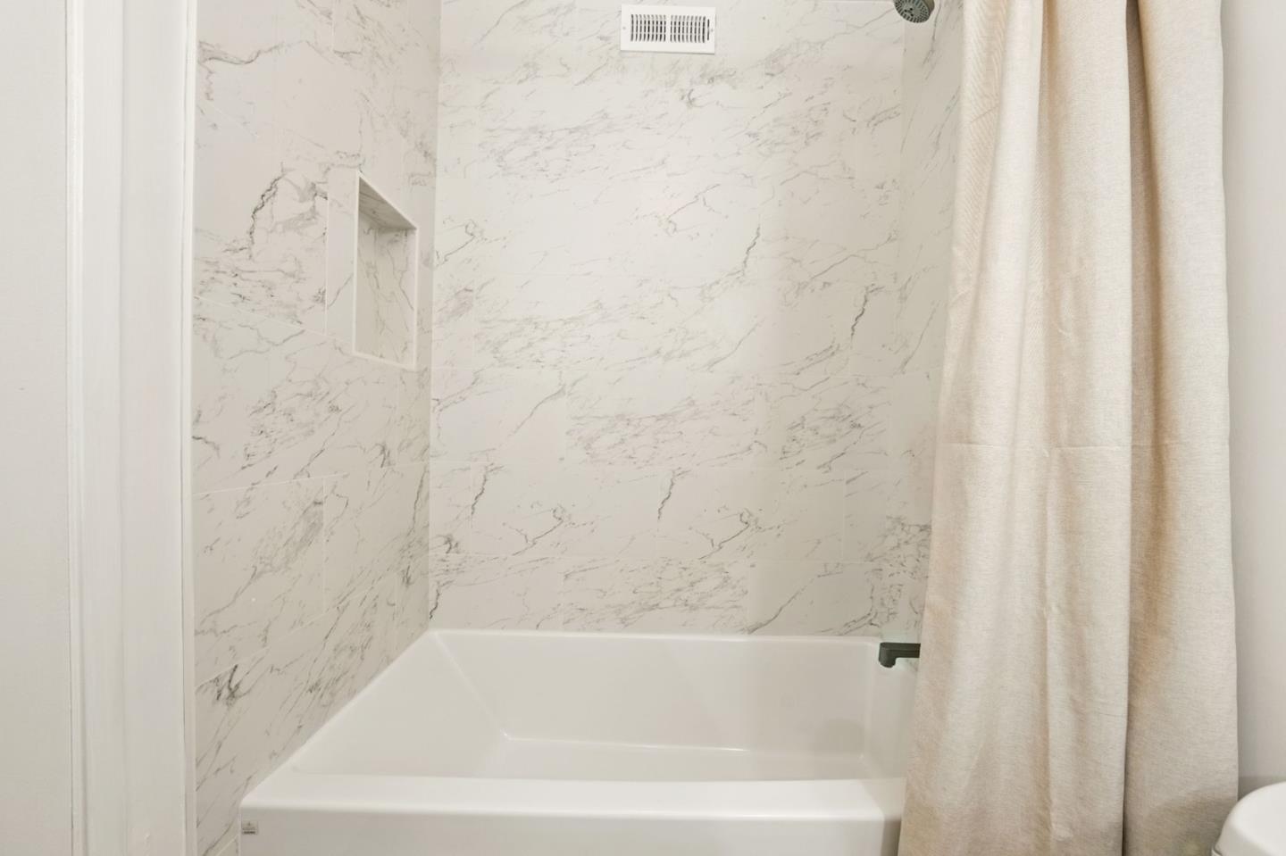 Detail Gallery Image 22 of 61 For 3329 Brittan Ave #1,  San Carlos,  CA 94070 - 3 Beds | 2 Baths