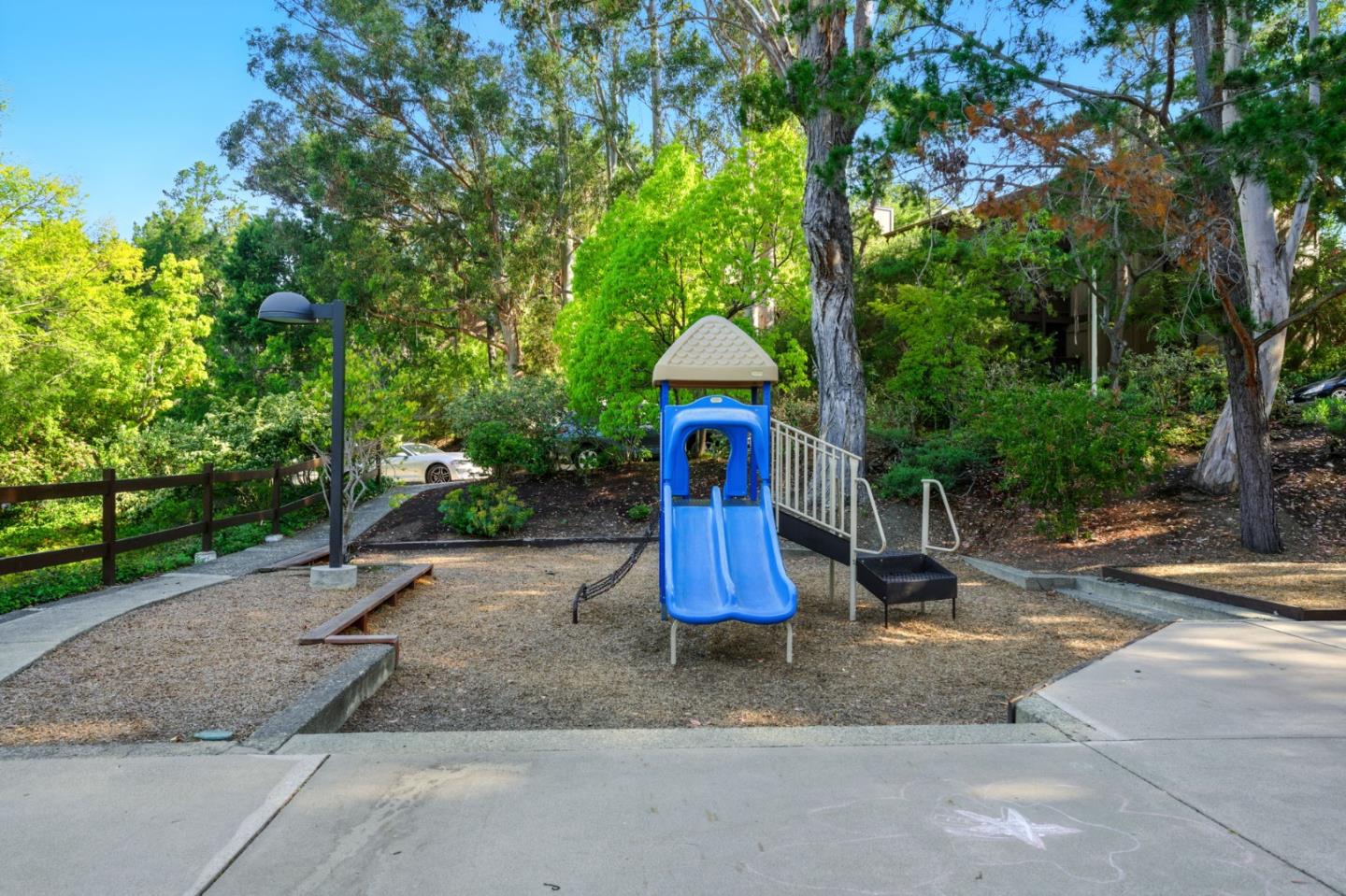 Detail Gallery Image 43 of 61 For 3329 Brittan Ave #1,  San Carlos,  CA 94070 - 3 Beds | 2 Baths