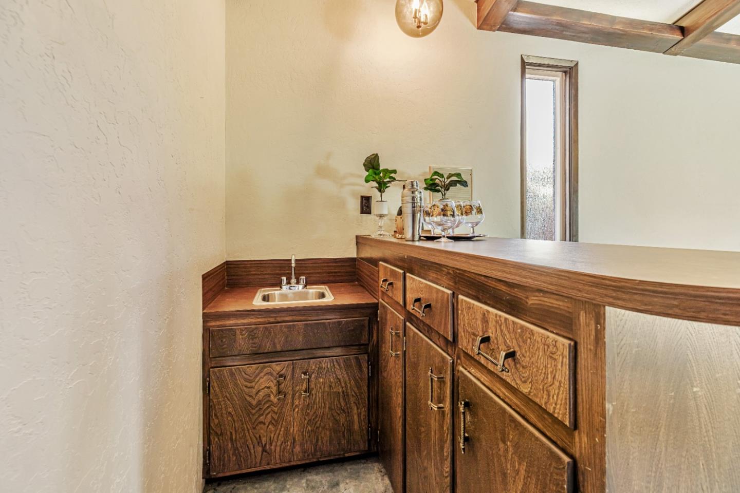 Detail Gallery Image 12 of 41 For 1870 Cushman St, Hollister,  CA 95023 - 3 Beds | 2/1 Baths