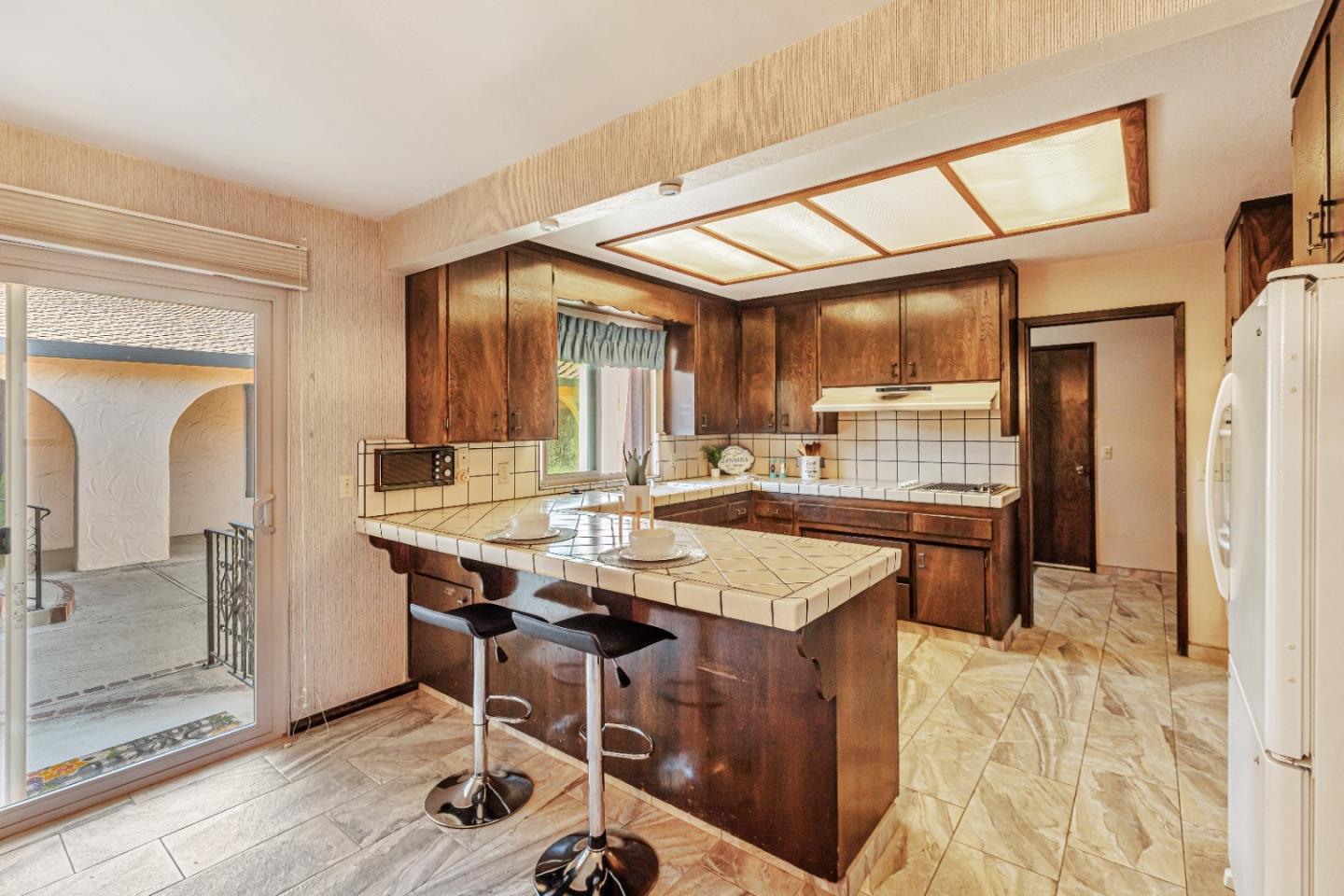 Detail Gallery Image 13 of 41 For 1870 Cushman St, Hollister,  CA 95023 - 3 Beds | 2/1 Baths